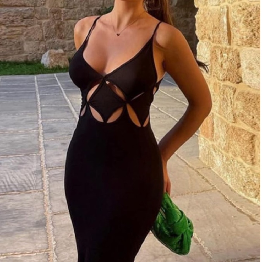 Spaghetti strap sleeveless cut out maxi dress